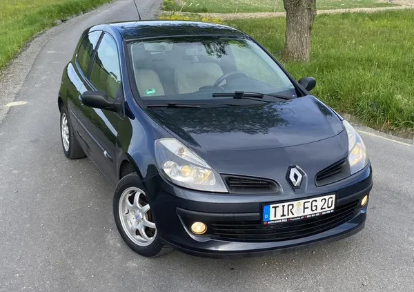 renault limanowa Renault Clio cena 7999 przebieg: 196523, rok produkcji 2006 z Limanowa